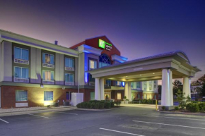 Отель Holiday Inn Express Hotel & Suites Emporia, an IHG Hotel  Эмпория